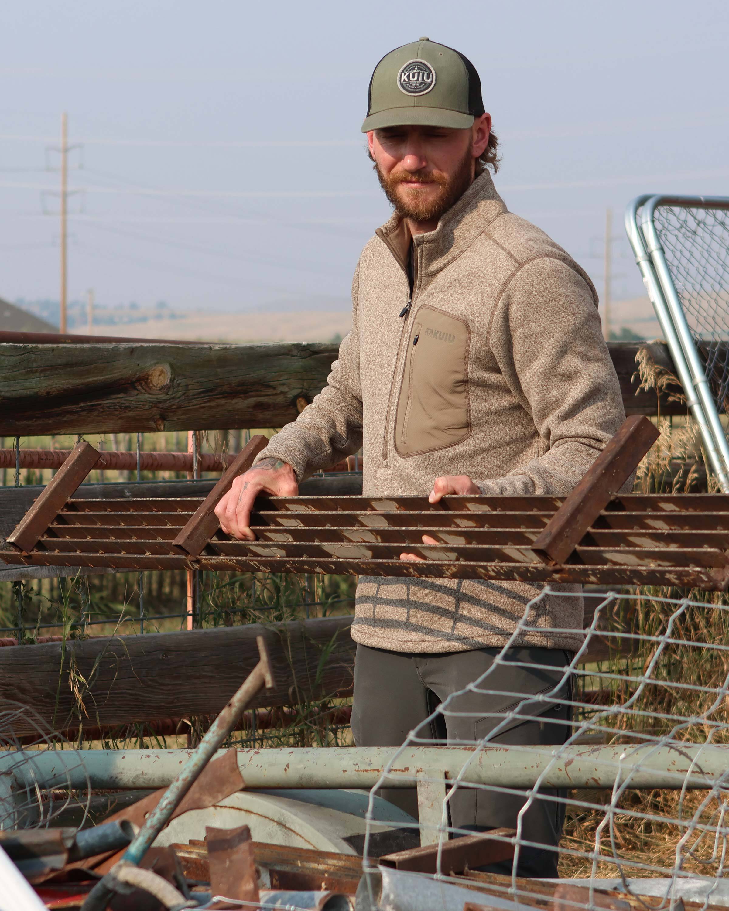 Base Camp Pullover Sweater | Charcoal Heather - Image 4