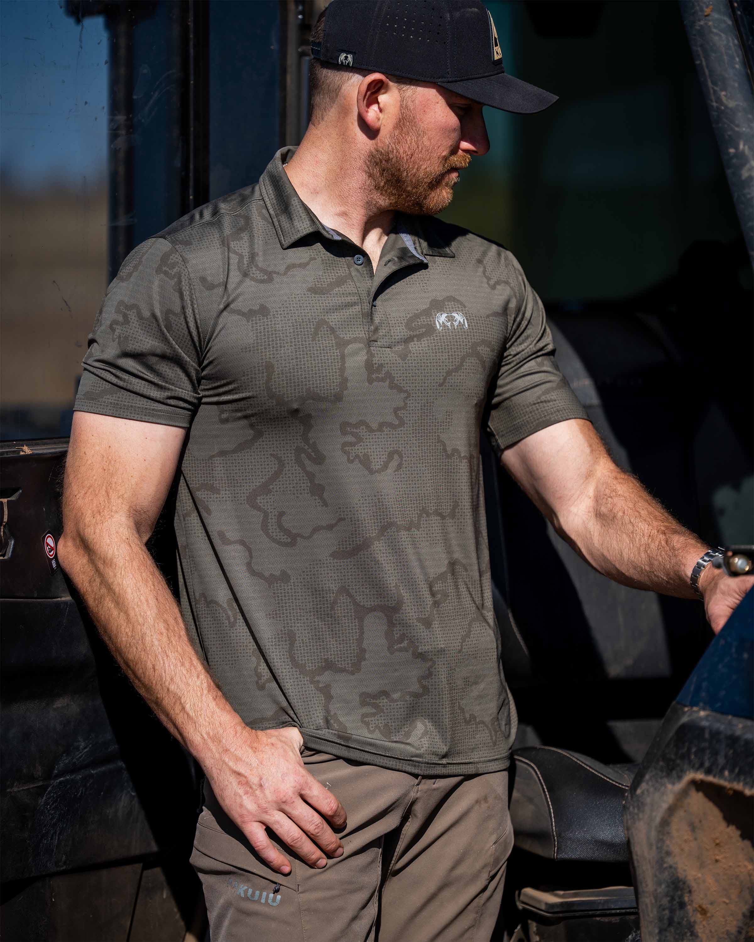 KUIU Performance Polo | Ash Tonal - Image 4