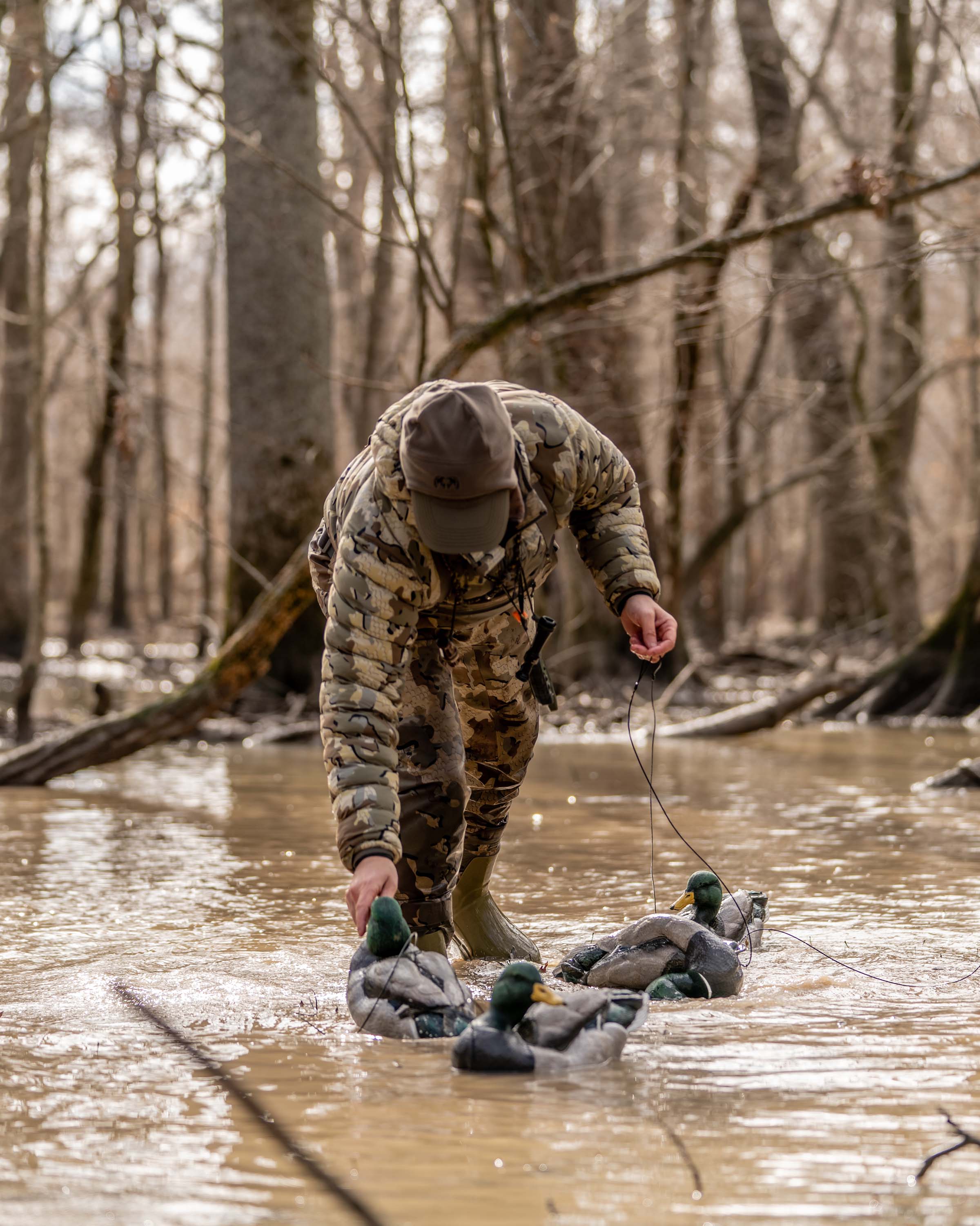 Outlet Flyway Insulated Hooded Jacket | Gunmetal - Image 10
