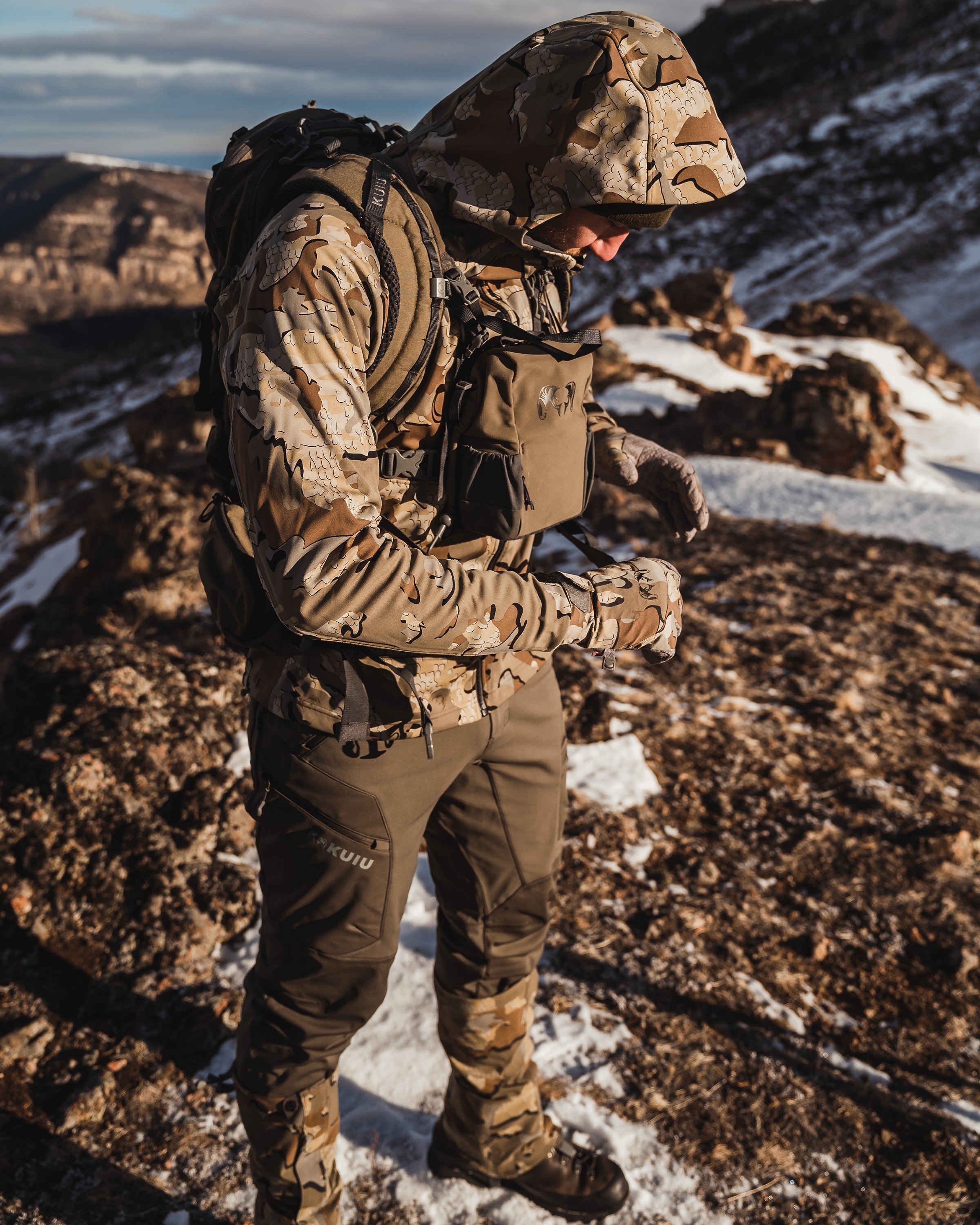 Axis Hybrid Hooded Jacket | Valo - Image 5