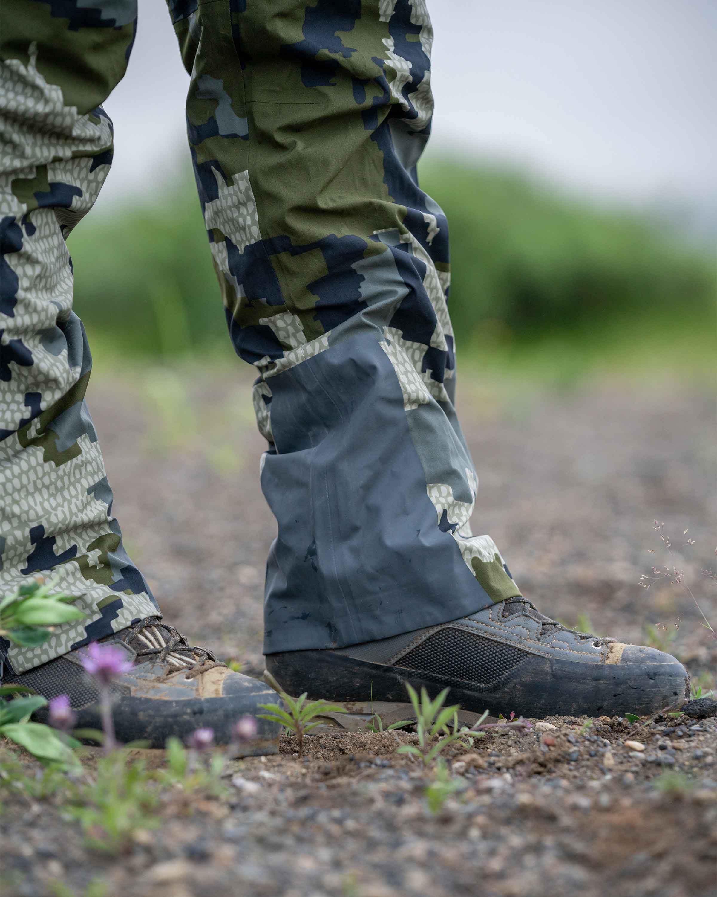 Chugach TR Rain Pant | Gunmetal - Image 5