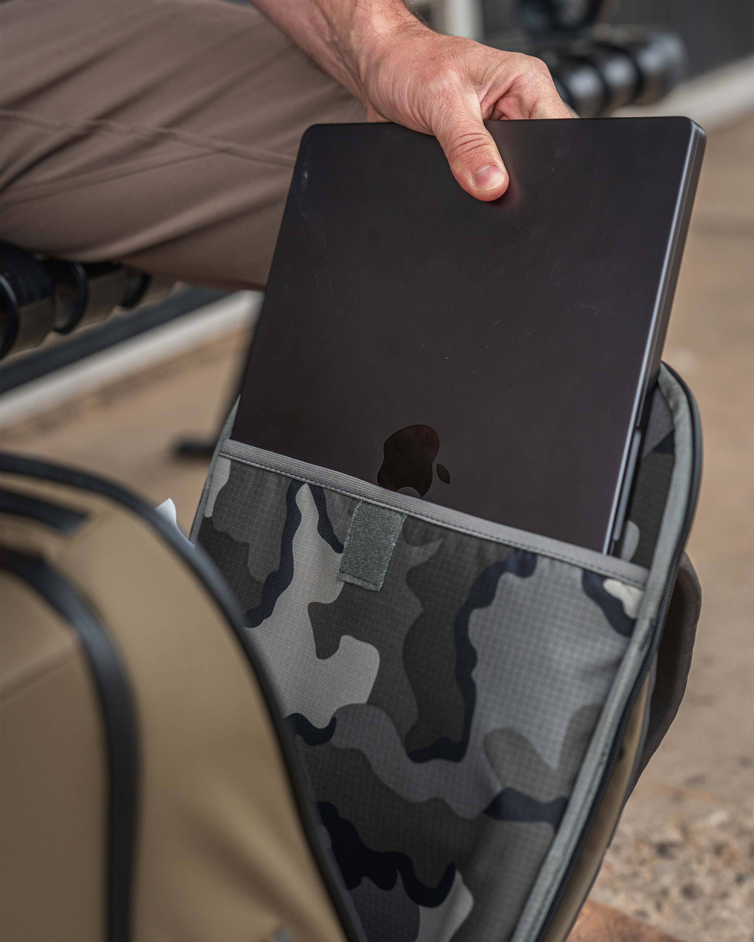 Waypoint Travel Backpack | Gunmetal - Image 13