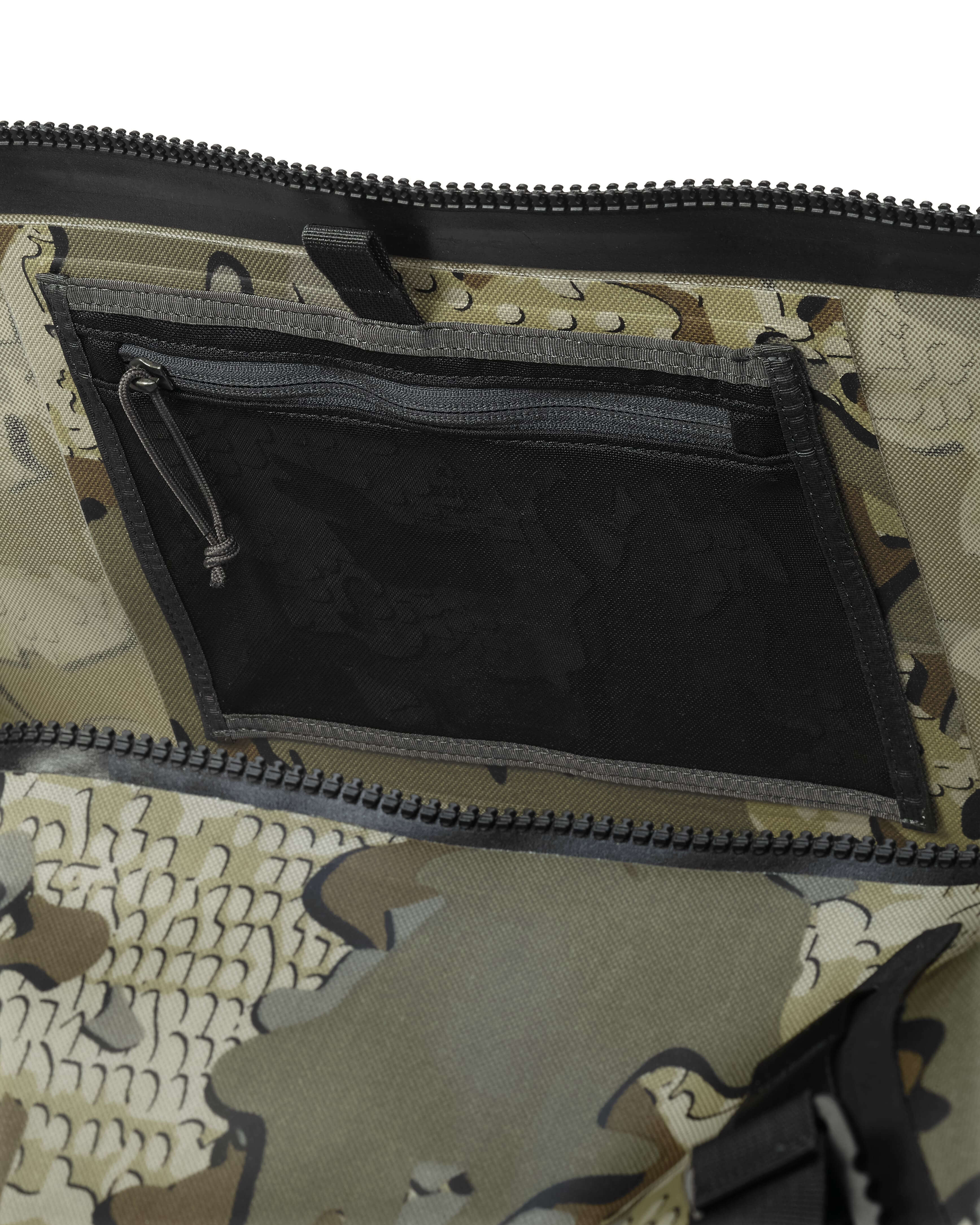 Kodiak 6600 Submersible Duffel | Verde - Image 8