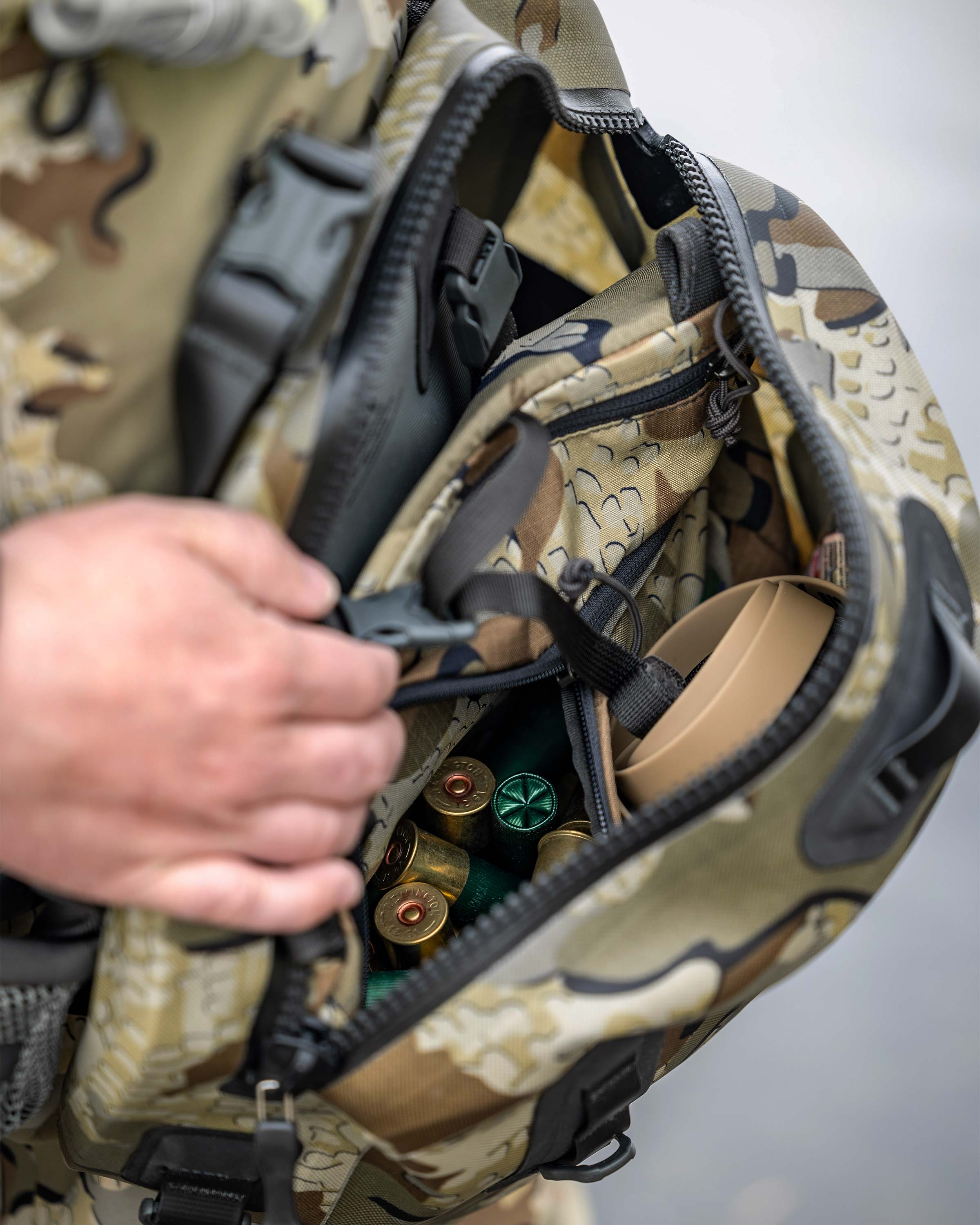 DeltaStorm 800 Submersible Waistpack | Stone - Image 8