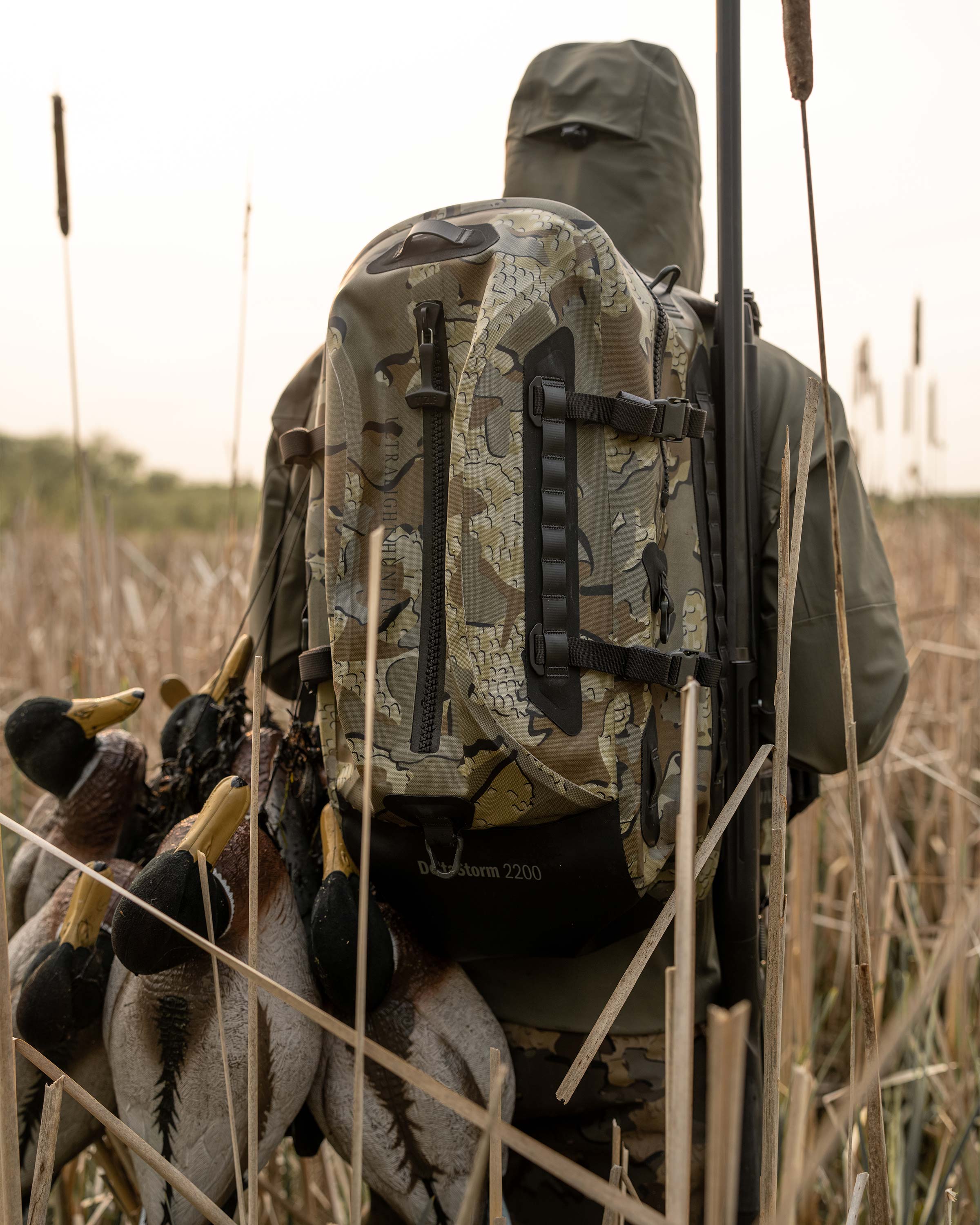 DeltaStorm 2200 Submersible Backpack | Stone - Image 15