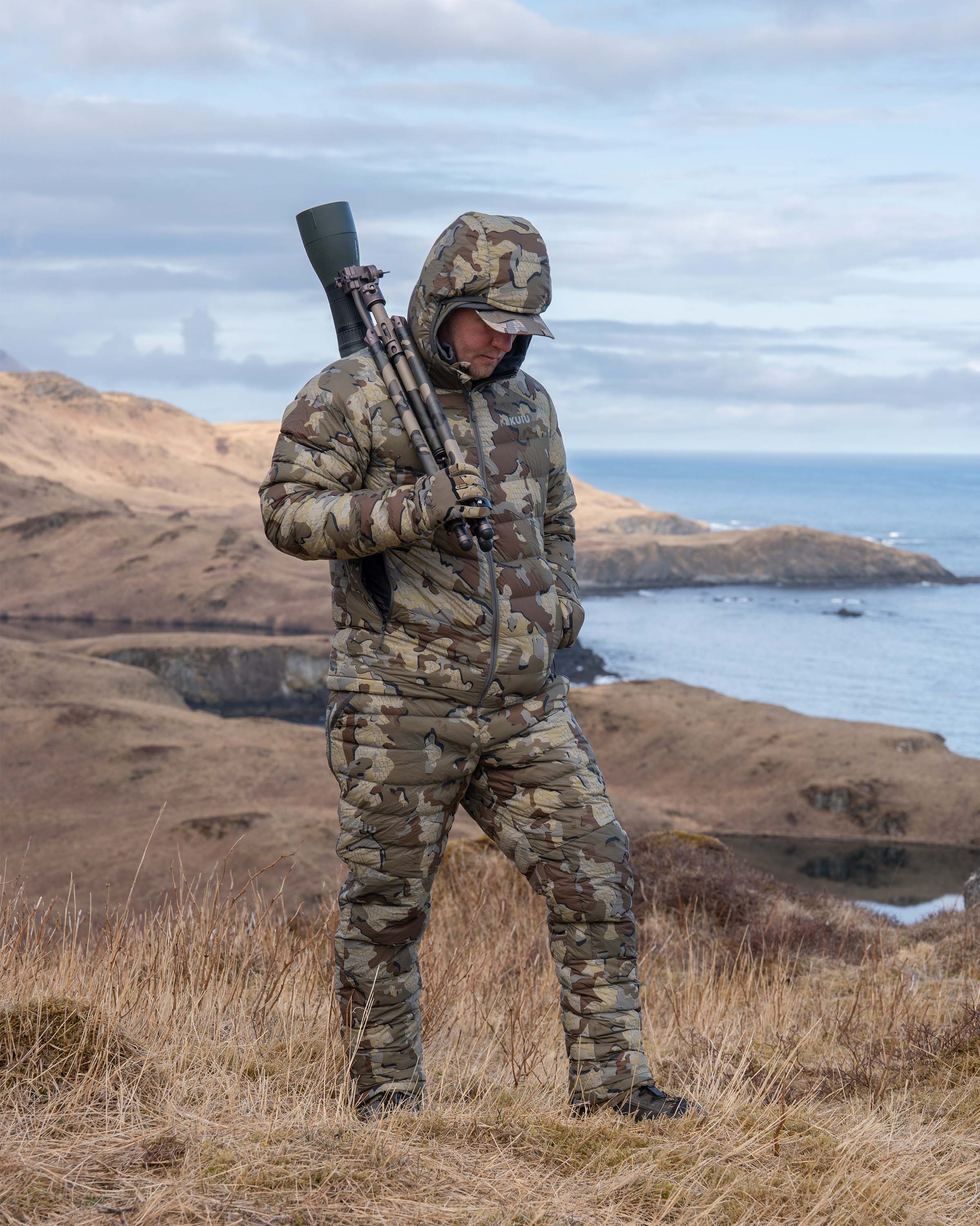 Super Down LT Hooded Jacket | Black - Image 9