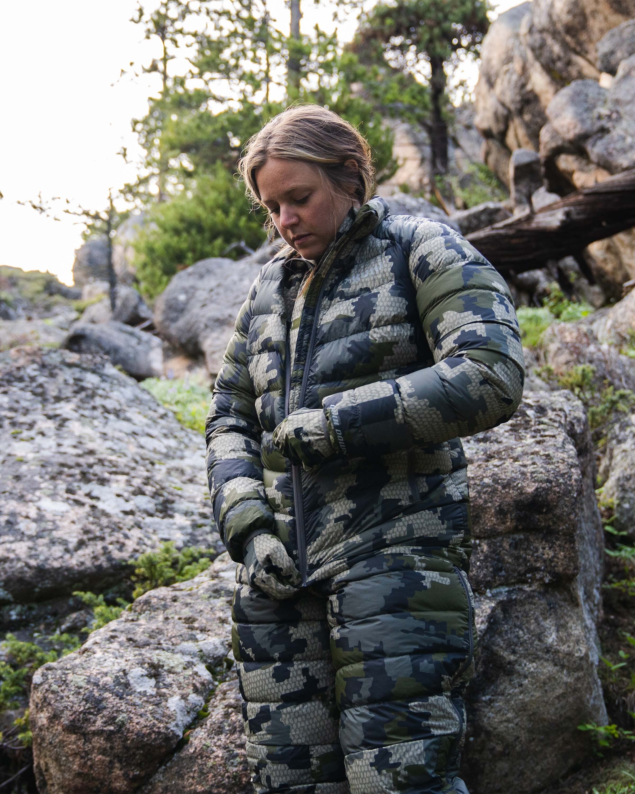 Outlet Women's Super Down LT Jacket | Gunmetal - Image 4