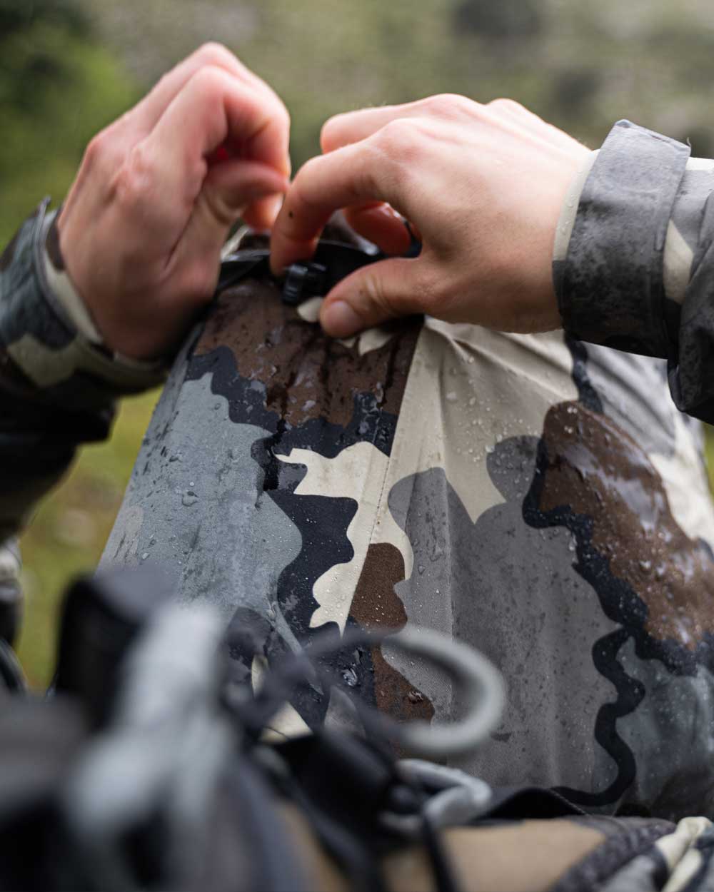 Women's Chugach TR Rain Jacket | Gunmetal - Image 11